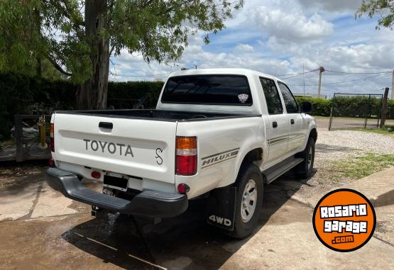 Camionetas - Toyota Hilux 2002 Diesel 583000Km - En Venta