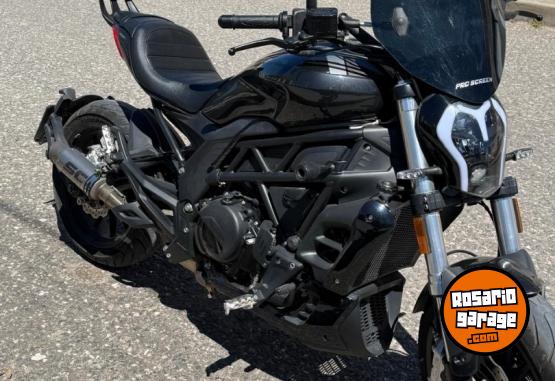Motos - Benelli 502C 2021 Nafta 13000Km - En Venta