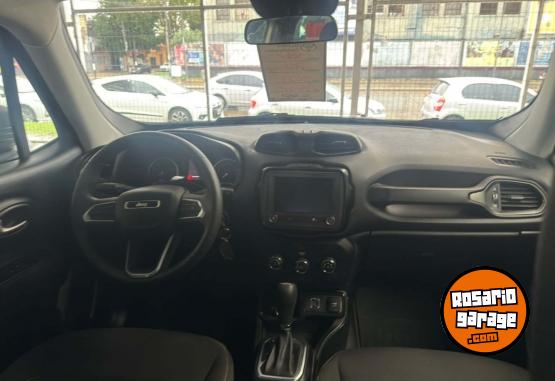 Autos - Otra marca JEEP RENEGADE SPORT 1.8L 2024 Nafta 24419Km - En Venta