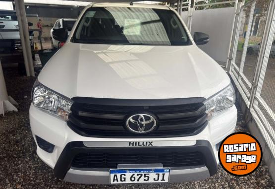 Camionetas - Toyota Hilux DC SX 2.4 2024 Diesel 24500Km - En Venta