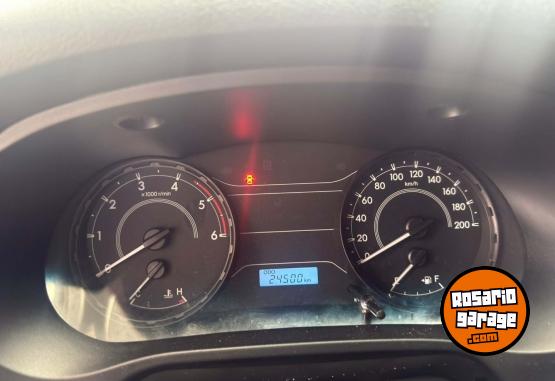 Camionetas - Toyota Hilux DC SX 2.4 2024 Diesel 24500Km - En Venta