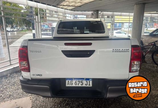 Camionetas - Toyota Hilux DC SX 2.4 2024 Diesel 24500Km - En Venta