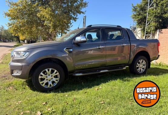Camionetas - Ford Ranger limited 4x4 2016 Diesel 150000Km - En Venta
