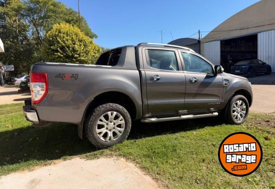 Camionetas - Ford Ranger limited 4x4 2016 Diesel 150000Km - En Venta