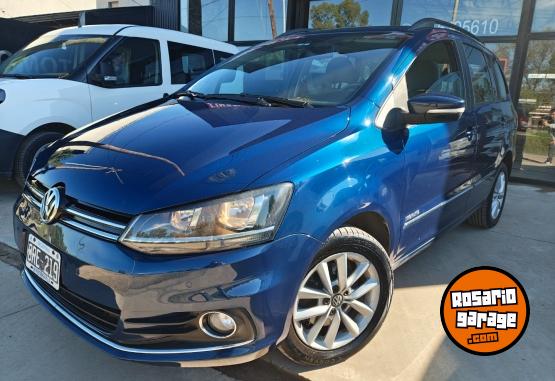 Autos - Volkswagen Suran Highline 2015 Nafta 140000Km - En Venta