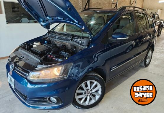 Autos - Volkswagen Suran Highline 2015 Nafta 140000Km - En Venta