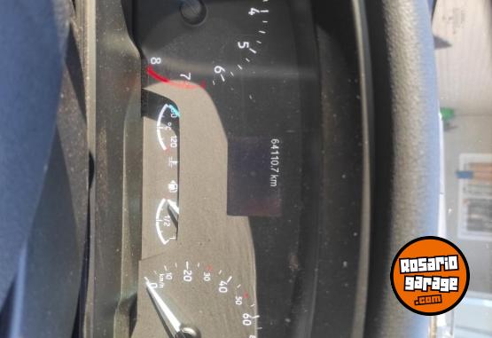 Autos - Ford SE 1.5 2019 Nafta 64000Km - En Venta