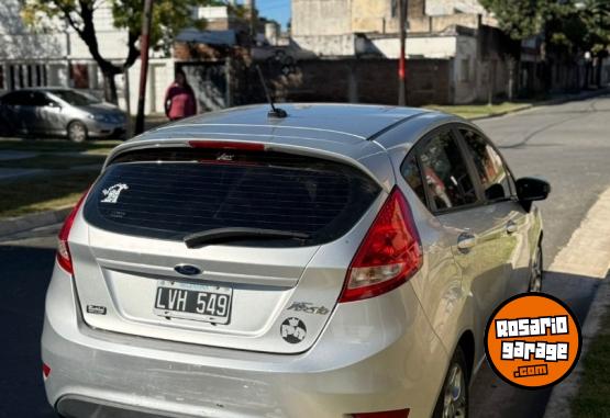 Autos - Ford Fiesta Kinetic 2012 Nafta 136000Km - En Venta