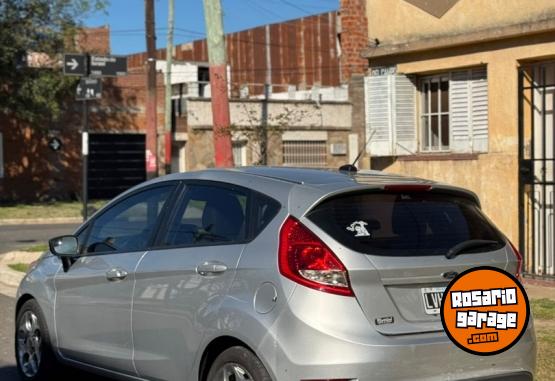 Autos - Ford Fiesta Kinetic 2012 Nafta 136000Km - En Venta