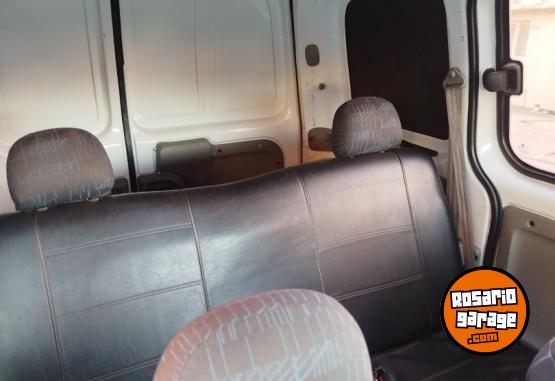 Utilitarios - Renault Kango 2010 GNC 210000Km - En Venta