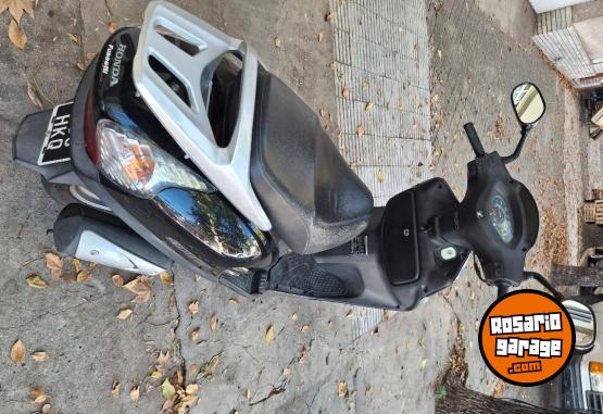 Motos - Honda elite 2011 Nafta 22000Km - En Venta
