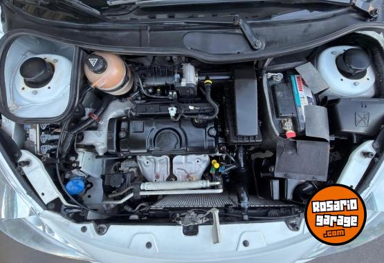 Autos - Peugeot 207 2015 Nafta 56000Km - En Venta