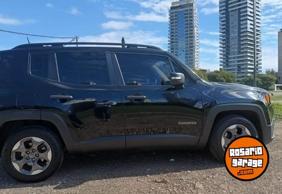 Camionetas - Jeep Renegade 2017 Nafta 90000Km - En Venta