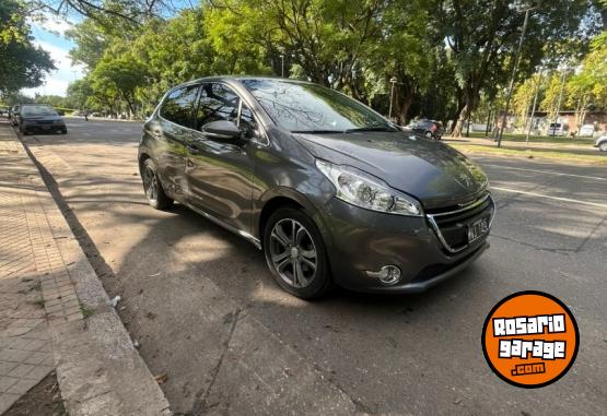 Autos - Peugeot Allure 208 2014 Nafta 143000Km - En Venta