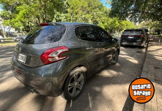 Autos - Peugeot Allure 208 2014 Nafta 143000Km - En Venta