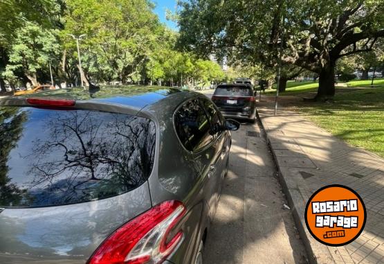 Autos - Peugeot Allure 208 2014 Nafta 143000Km - En Venta