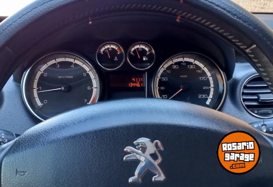 Autos - Peugeot 308 Active 2014 Nafta 139000Km - En Venta