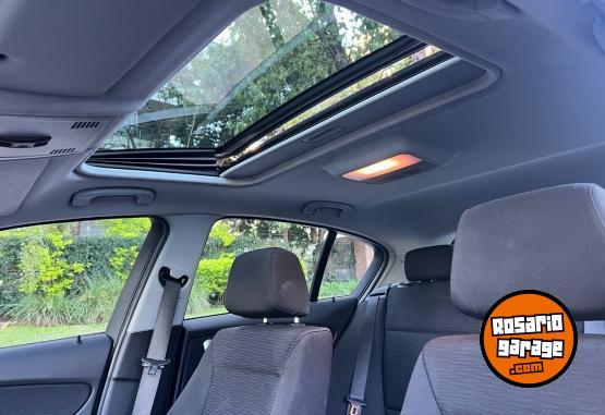 Autos - Bmw 120 i 2011 Nafta 83000Km - En Venta