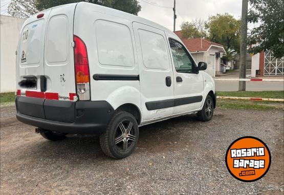 Utilitarios - Renault Kangoo furgon 2015 Nafta 1500Km - En Venta