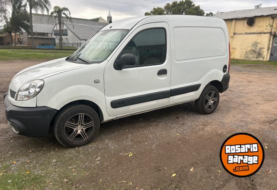 Utilitarios - Renault Kangoo furgon 2015 Nafta 1500Km - En Venta
