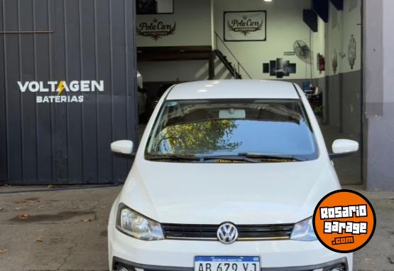 Autos - Volkswagen Voyage 2017 GNC 112000Km - En Venta