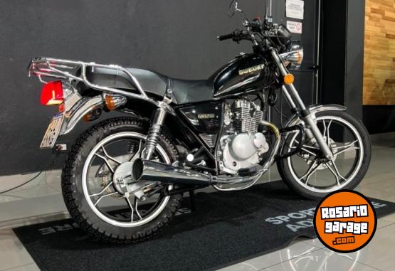 Motos - Suzuki GN 125F 2024 Nafta 8500Km - En Venta
