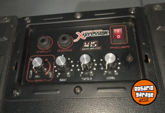 Instrumentos Musicales - guitarra electrica + amplificador, tripode y funda - En Venta