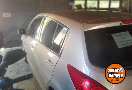 Autos - Nissan Tiida 2011 Nafta 190000Km - En Venta