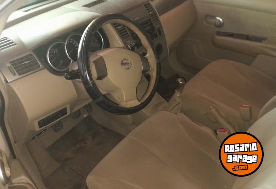 Autos - Nissan Tiida 2011 Nafta 190000Km - En Venta