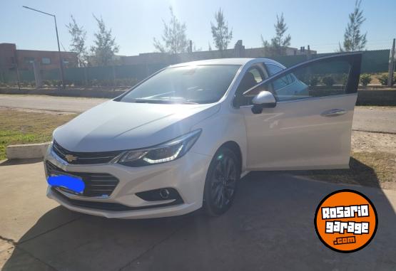 Autos - Chevrolet CRUZE LTZ  automatico 4 p 2018 Nafta 186000Km - En Venta