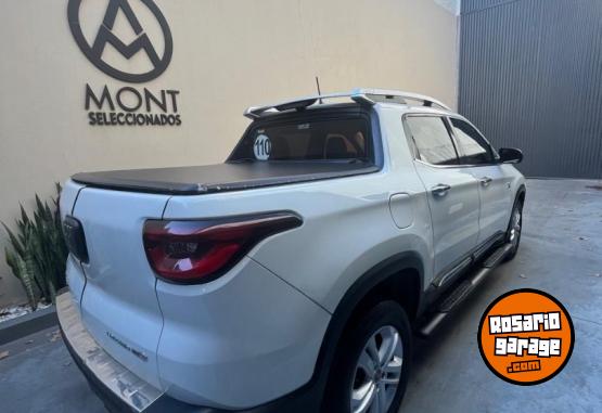 Utilitarios - Fiat TORO VOLCANO 4X4 2017 Diesel 140000Km - En Venta