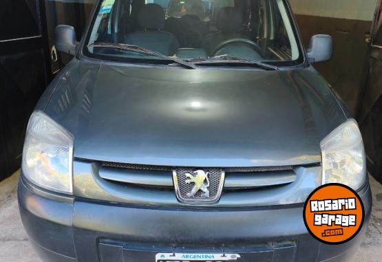 Utilitarios - Peugeot Partnet 2013 GNC 220000Km - En Venta