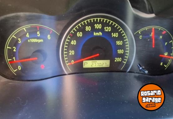 Camionetas - Kia Carnival EX 2008 Diesel 277000Km - En Venta