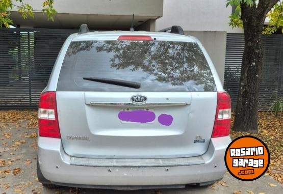 Camionetas - Kia Carnival EX 2008 Diesel 277000Km - En Venta