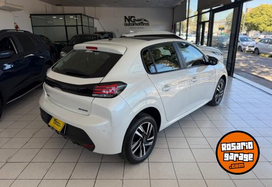 Autos - Peugeot 208 Allure Pack 2025 Nafta 19000Km - En Venta
