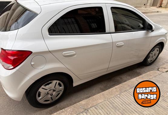 Autos - Chevrolet ONIX JOY + PLUS 2017 Nafta 106000Km - En Venta
