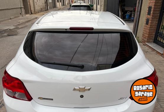 Autos - Chevrolet ONIX JOY + PLUS 2017 Nafta 106000Km - En Venta