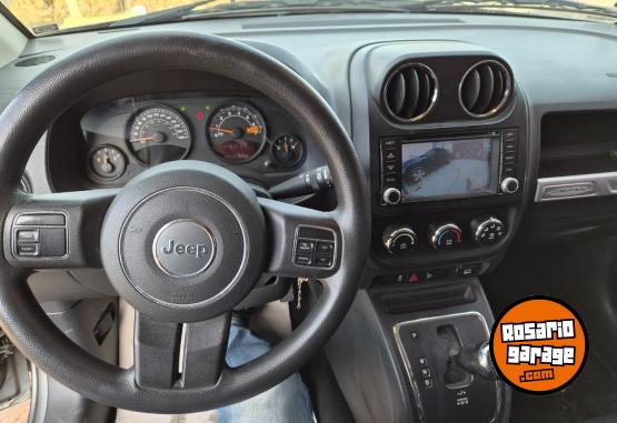 Camionetas - Jeep Compass 4x4 2014 Nafta 126000Km - En Venta