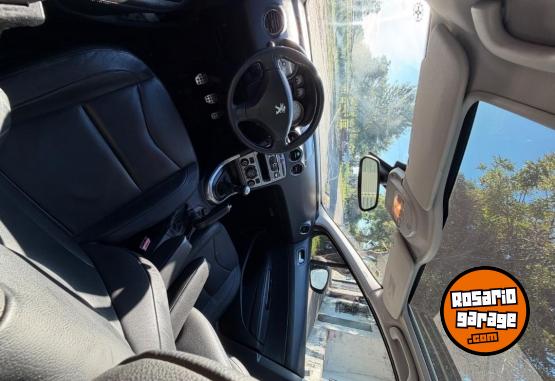 Autos - Peugeot 308 2014 Nafta 124000Km - En Venta