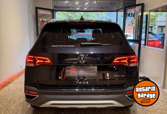Autos - Volkswagen TAOS HIGHLINE 2024 Nafta 30000Km - En Venta