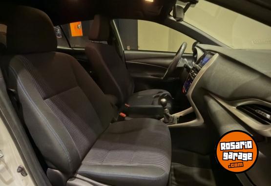 Autos - Toyota YARIS XLS 2021 Nafta 58000Km - En Venta