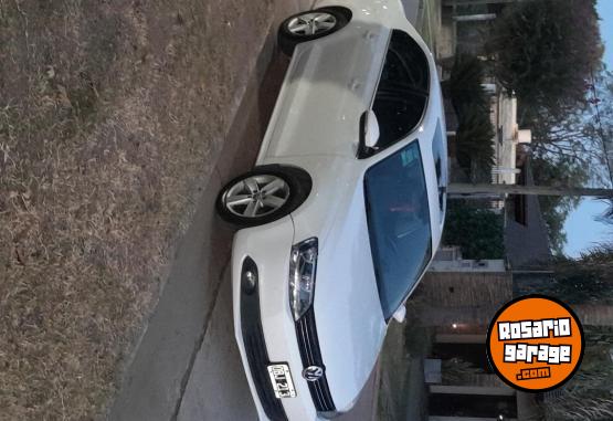 Autos - Volkswagen Vento luxury 2014 GNC 205000Km - En Venta