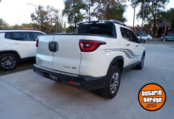 Camionetas - Fiat toro volcano 4x4 2019 Diesel 138000Km - En Venta