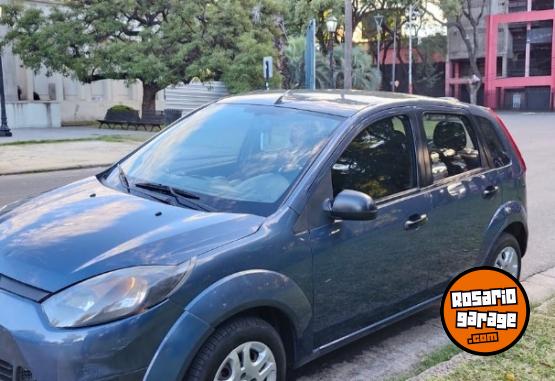 Autos - Ford Fiesta ambiente l�nea nue 2010 Nafta 140000Km - En Venta