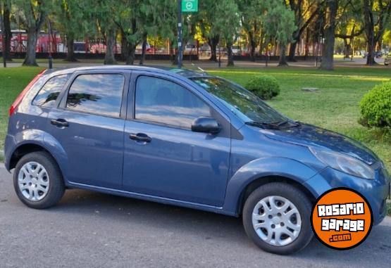 Autos - Ford Fiesta ambiente l�nea nue 2010 Nafta 140000Km - En Venta