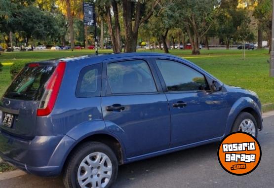 Autos - Ford Fiesta ambiente l�nea nue 2010 Nafta 140000Km - En Venta