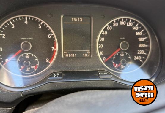 Autos - Volkswagen Suran cross 2013 Nafta 100000Km - En Venta