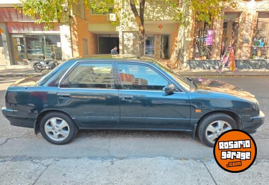 Autos - Daihatsu Applause 1998 Nafta 155000Km - En Venta