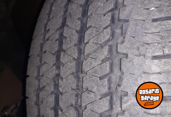 Accesorios para Autos - Cubiertas Bridgestone en buen estado. - En Venta