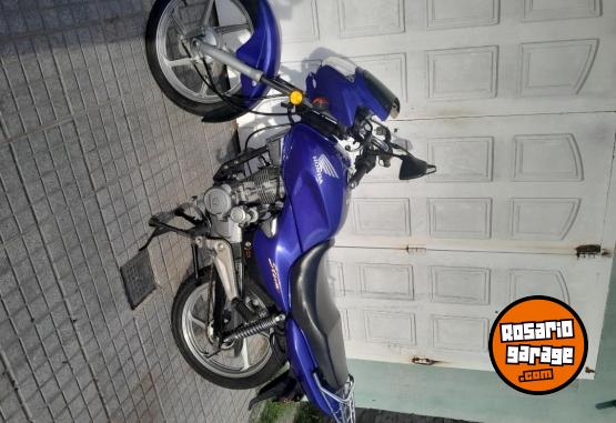 Motos - Honda Storm 2011 Nafta 50000Km - En Venta
